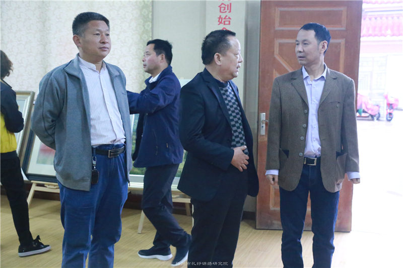 方城县政协赴扬州礼好一然绣研究院取经人才兴县之道
