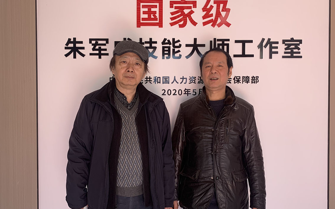 油画家齐聚朱军成刺绣工作室，共赴艺术交流之约