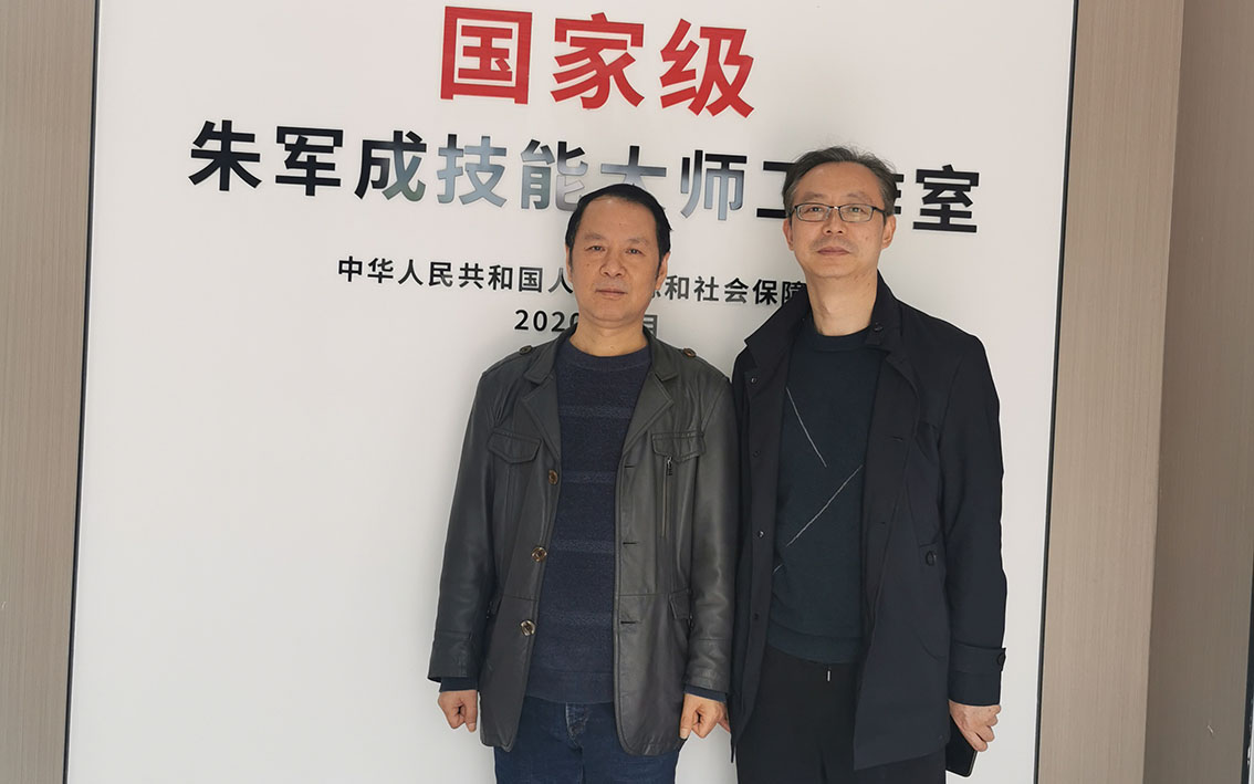 扬州职大艺术学院与礼好一然绣研究院开展职业技能教育交流