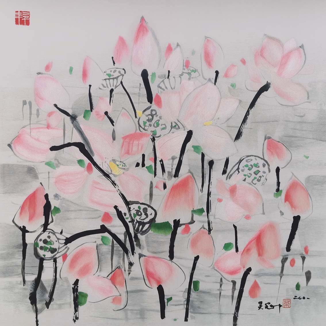 2003年礼好绣院绣制吴冠中作品，艺术与交流的完美融合，朱军成和清华美院副院长卢新华院长助理张世川-荷花.jpg