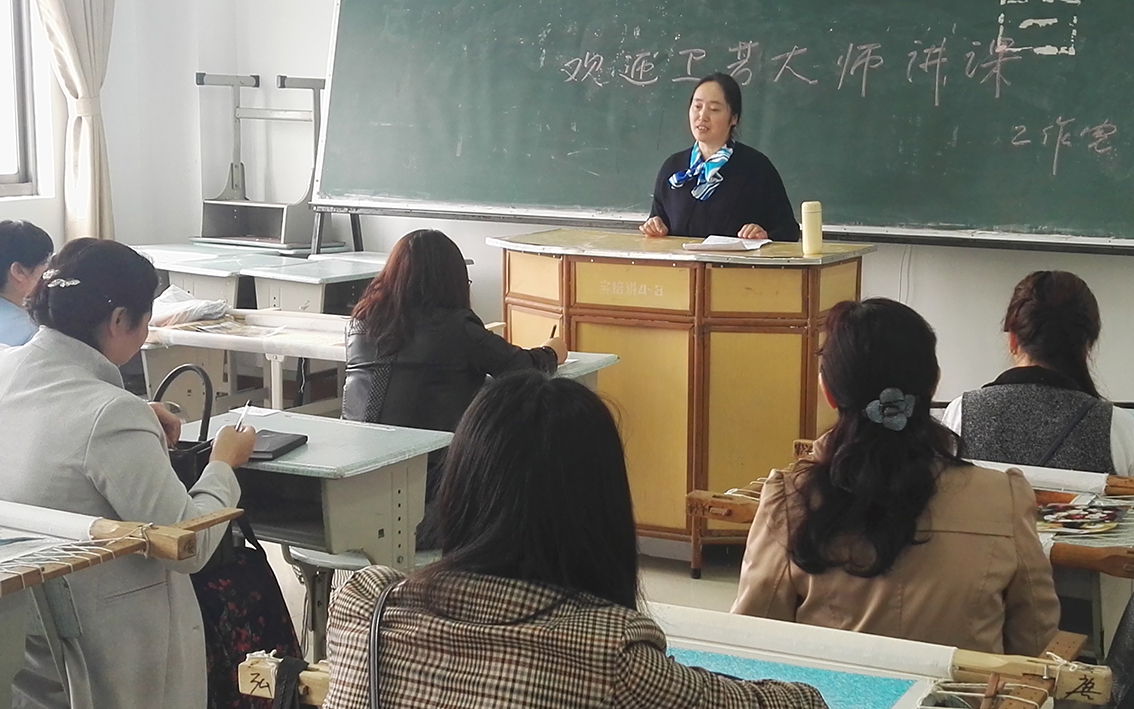 扬绣大师卫芳亲授技艺，宝应刺绣再添活力
