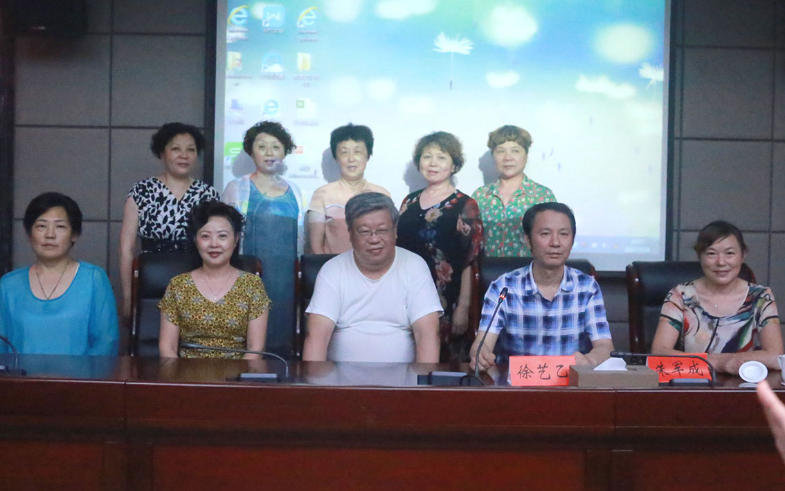 全国工艺美术乱针刺绣高级研修班开班 共探刺绣艺术传承新篇2.jpg