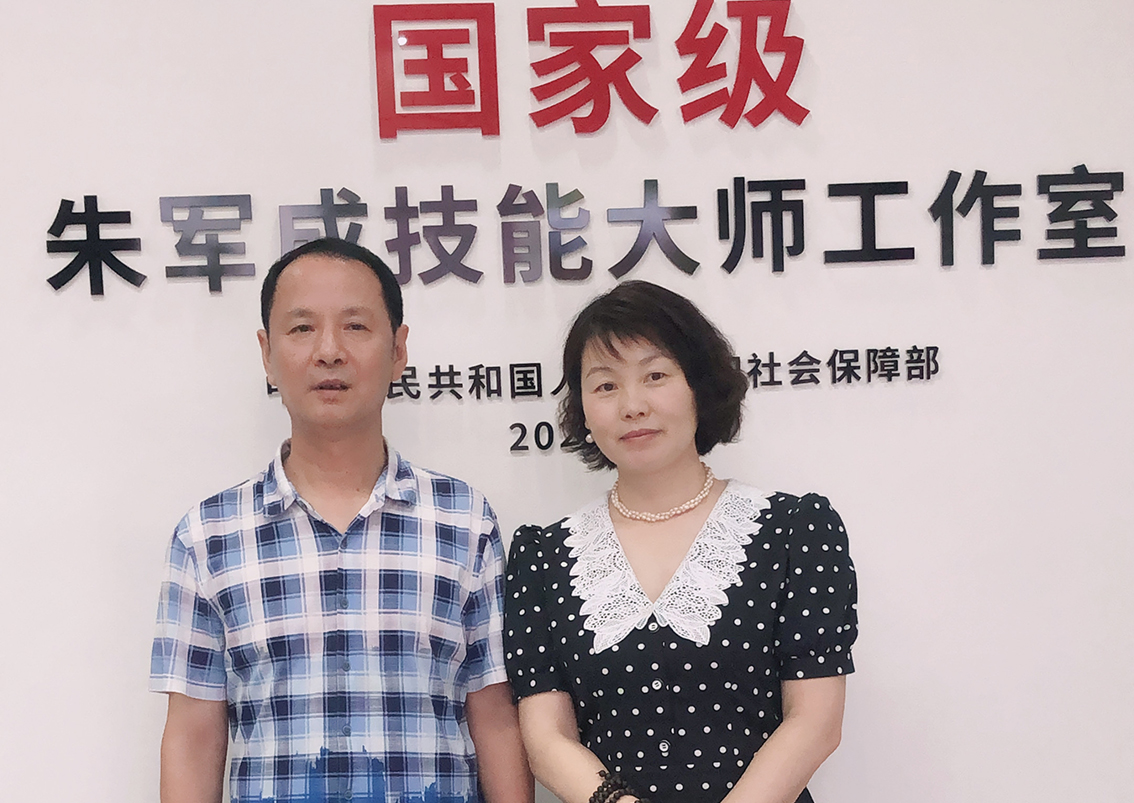 广州圣绣坊与礼好一然绣研究院 20 年合作再升级，携手共赢
