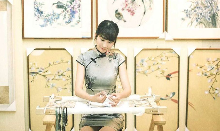 2013级扬州大学美术与设计学院硕士研究生赵月新