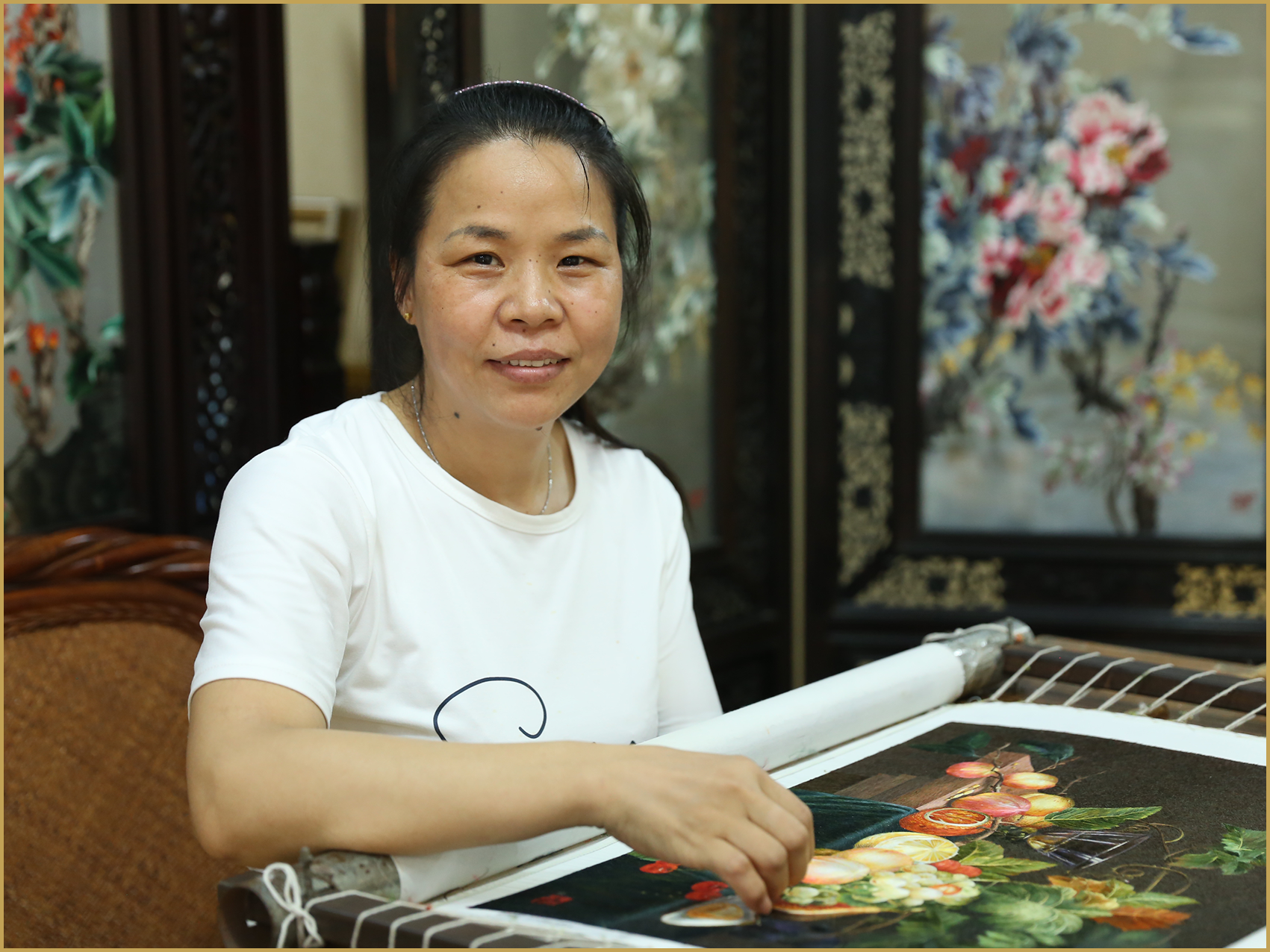 一然绣研究院研究员朱步花.png